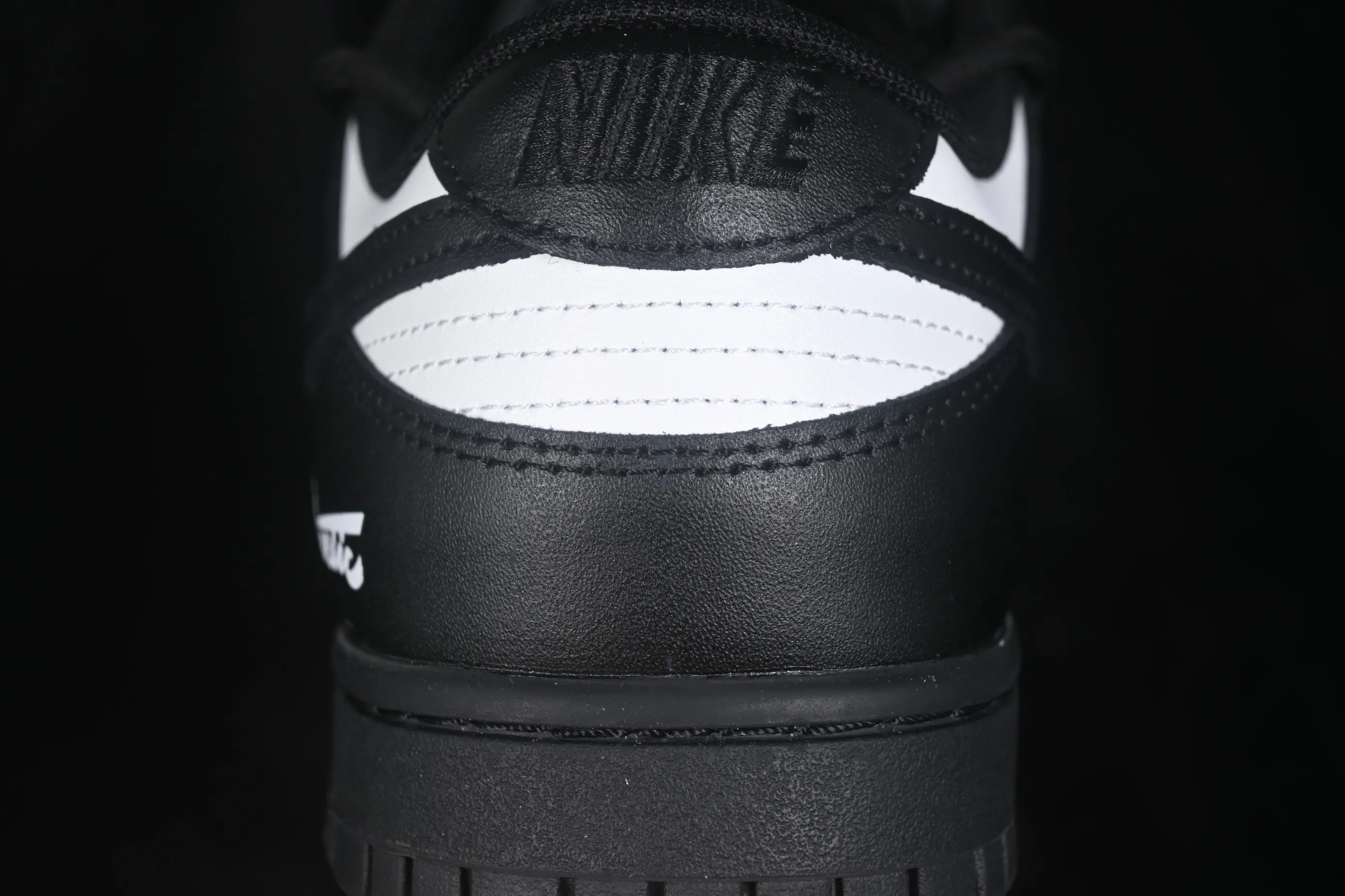 All categories Nk SB Dunk Series Nk SB Dunk Low High-end customized low-top sneakers Nike SB Dunk Low low-top casual skateboard shoes IO7606-010